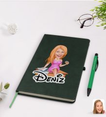 Kişiye Özel Kadın Patron Karikatürlü Yeşil Termo Deri Defter Kalem Seti Model 7
