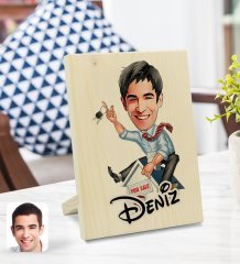 Kişiye Özel İsimli Erkek Emlakçı Karikatürlü Dekoratif Ahşap Çerçeve Model 1