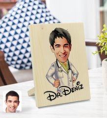 Kişiye Özel İsimli Erkek Doktor Karikatürlü Dekoratif Ahşap Çerçeve Model 1