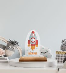 BK Gift Kişiye Özel İsimli Uzay Aracı Tasarımlı Ahşap Standlı Pleksi Biblo-1