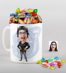 Kişiye Özel Bayan Pilot Kadın Karikatürlü Kupa ve Haribo Fruitbons Şeker Hediye Seti