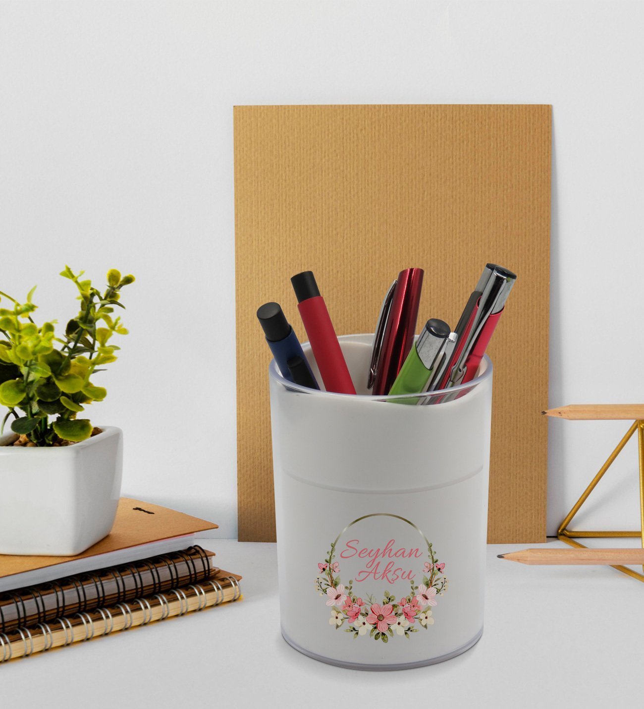 BK Gift Kişiye Özel Çiçek Tasarımlı Beyaz Akrilik Kalemlik - Model 23