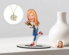 Kişiye Özel Kadın Karikatürlü 3D Ahşap Biblo ve İsimli Tarihli Papatya Kolye Seti-13