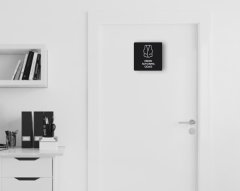 BK Home Erkek Soyunma Odası Kapı Yönlendirme Levhası