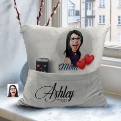 BK Gift Kişiye Özel Anne Karikatür Tasarımlı Organizer Kumanda ve Atıştırmalık Cepli Gri Kırlent Yastık-3 Arkadaşa Hediye, Cepli Yastık