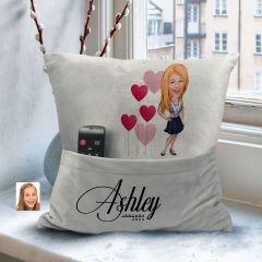 BK Gift Kişiye Özel Anne Karikatür Tasarımlı Organizer Kumanda ve Atıştırmalık Cepli Gri Kırlent Yastık-1 Arkadaşa Hediye, Cepli Yastık