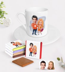 Kişiye Özel Sevgililer Karikatürlü Türk Kahvesi Fincanı ve Madlen Çikolata Seti-54