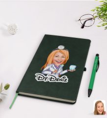 Kişiye Özel Kadın Diş Hekimi Karikatürlü Yeşil Termo Deri Defter Kalem Seti Model 1