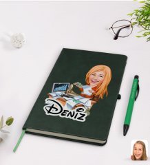 Kişiye Özel Kadın Bankacı Karikatürlü Yeşil Termo Deri Defter Kalem Seti Model 1