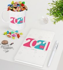BK Gift Kişiye Özel 2023 Mutlu Yıllar Beyaz Defter Kalem Kupa ve Haribo Şeker Hediye Seti-6