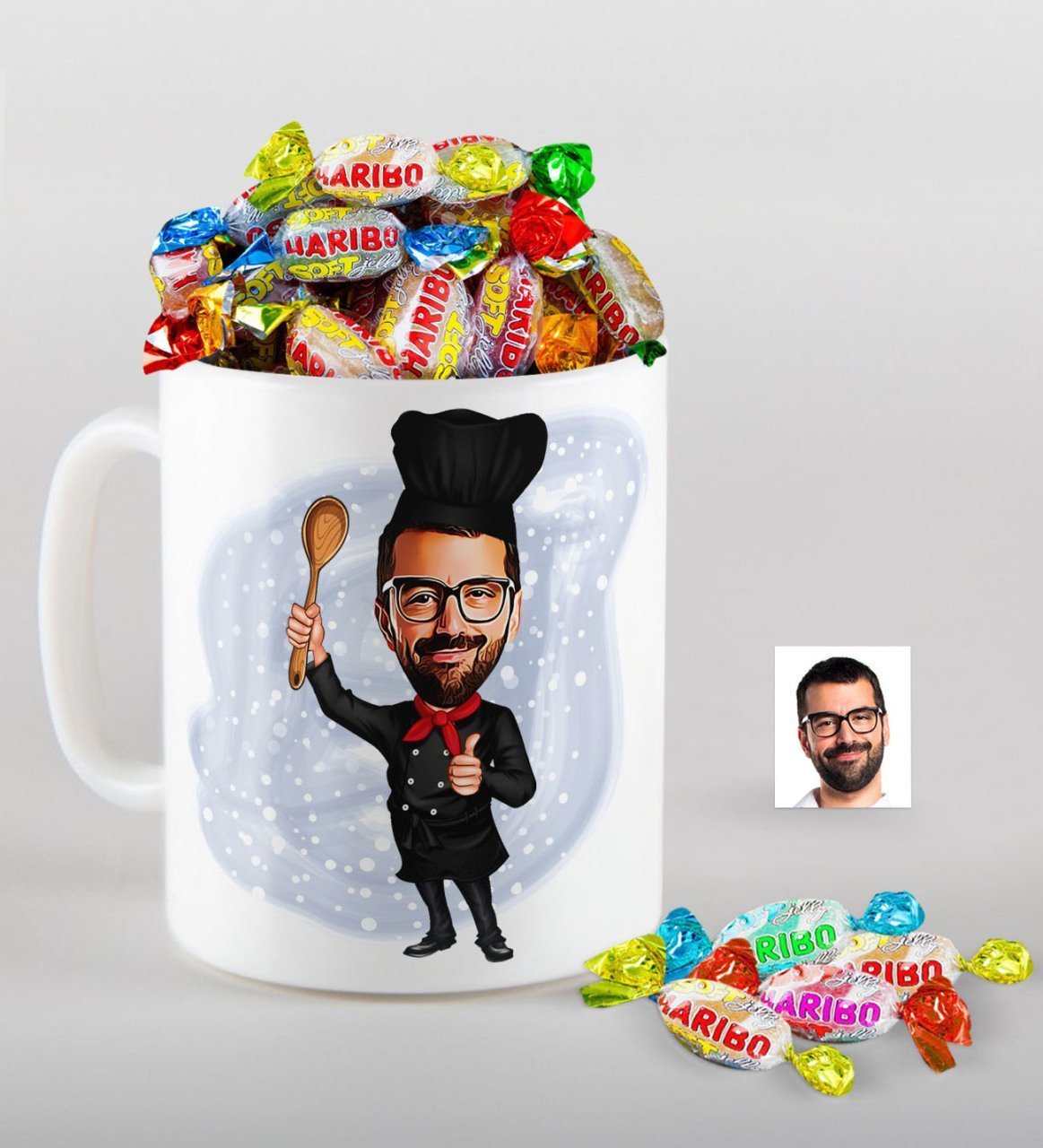 Kişiye Özel Bay Master Chef Karikatürlü Kupa ve Haribo Fruitbons Şeker Hediye Seti-1