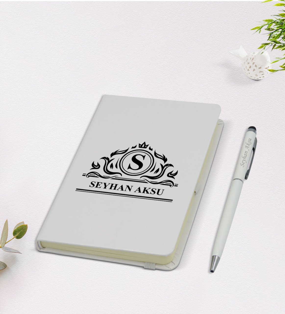 Kişiye Özel İsimli 9x14cm Beyaz Defter ve Kalem Hediye Seti - Model 12
