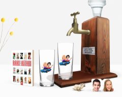 Kişiye Özel Renkli Baskılı Sevgililer Karikatürlü İkili Rakı Bardağı Ahşap Rakı Standı ve Cep Kitabı Hediye Seti-52