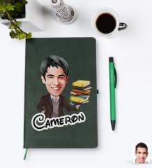 Kişiye Özel Erkek Öğretmen Karikatürlü Yeşil Termo Deri Defter Kalem Seti Model 1