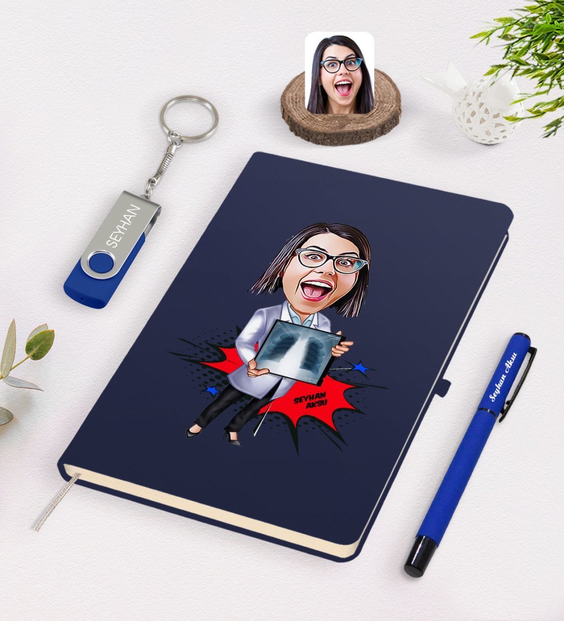 Kişiye Özel Kadın Radyolojist Karikatürlü Lacivert Defter Kalem 32gb USB Bellek Hediye Seti-1