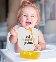 BK Kids Eyi Fuşki Yedun Tasarımlı Beyaz Bebek Mama Önlüğü-1
