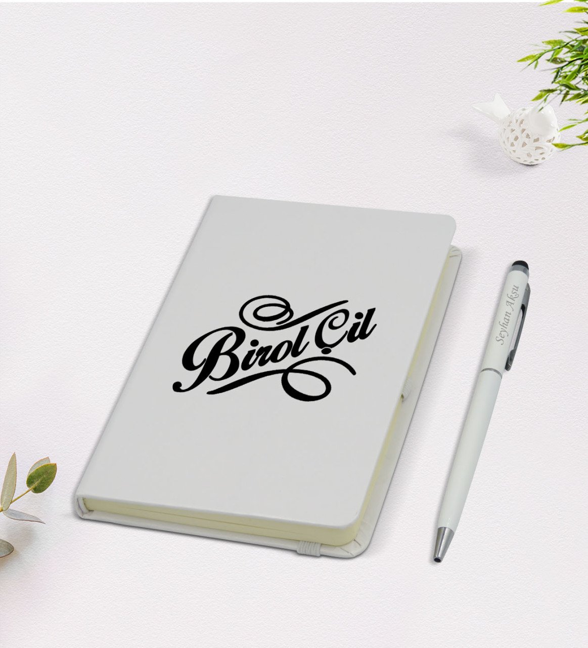 Kişiye Özel İsimli 9x14cm Beyaz Defter ve Kalem Hediye Seti - Model 5