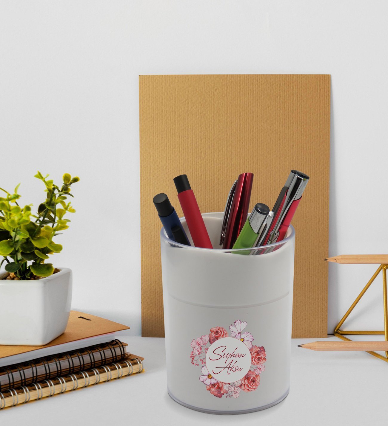 BK Gift Kişiye Özel Çiçek Tasarımlı Beyaz Akrilik Kalemlik - Model 2