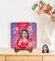 Kişiye Özel Kadınlar Günü Karikatürlü Ahşap Standlı Puzzle Çerçeve-5