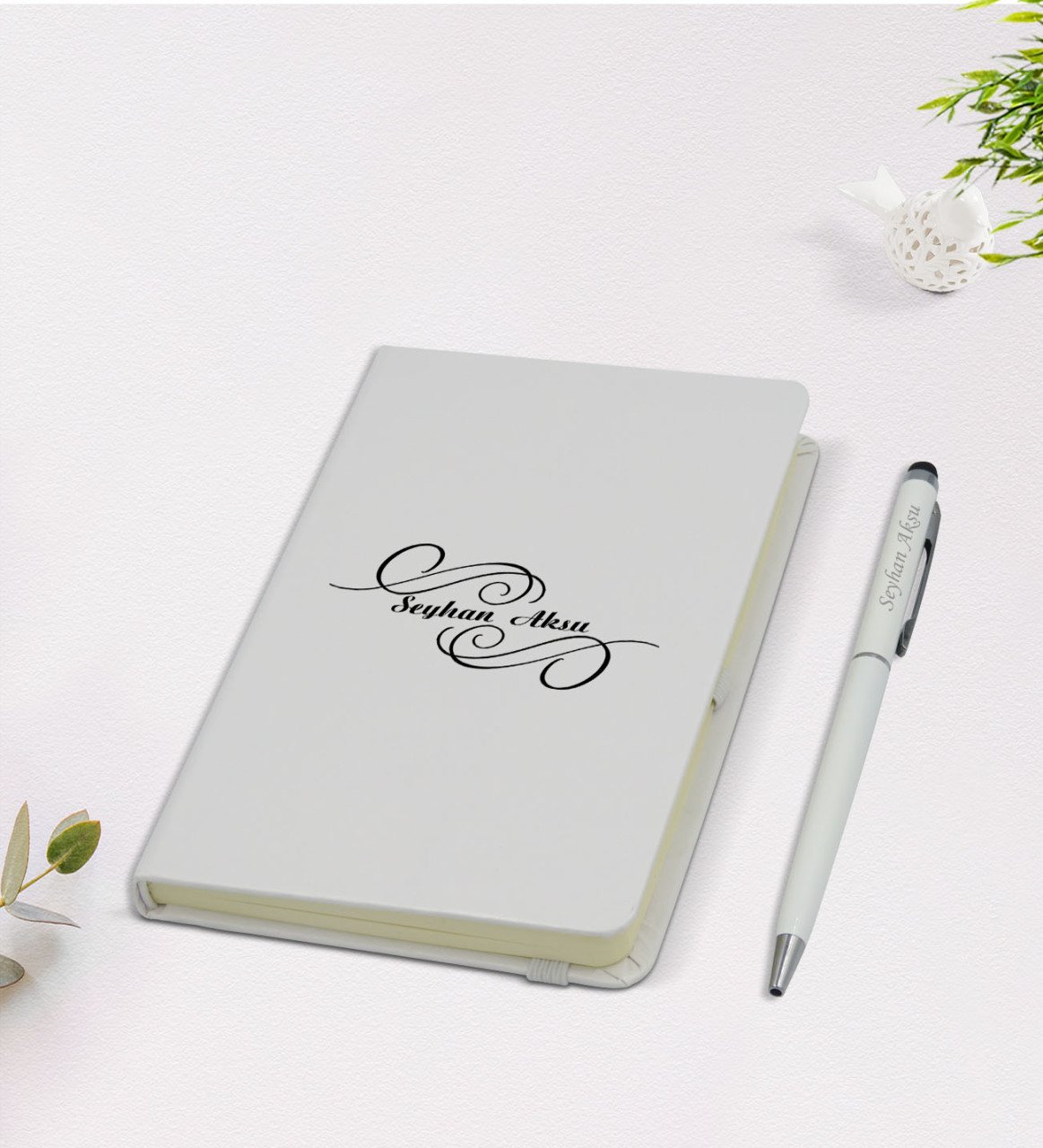 Kişiye Özel İsimli 9x14cm Beyaz Defter ve Kalem Hediye Seti - Model 3