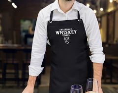 BK Gift Kişiye Özel İsimli Bar Tasarımlı Profesyonel Siyah Mutfak Önlüğü, Aşçı Önlüğü, Şef Önlüğü, Arkadaşa Hediye-4