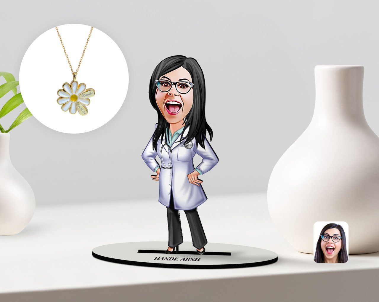 Kişiye Özel Kadın Doktor Karikatürlü 3D Ahşap Biblo ve İsimli Tarihli Papatya Kolye Seti-1