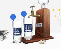 Kişiye Özel Renkli Baskılı İstanbul Tasarımlı İkili Vodka Bardağı ve Ahşap Vodka Standı Hediye Seti-2
