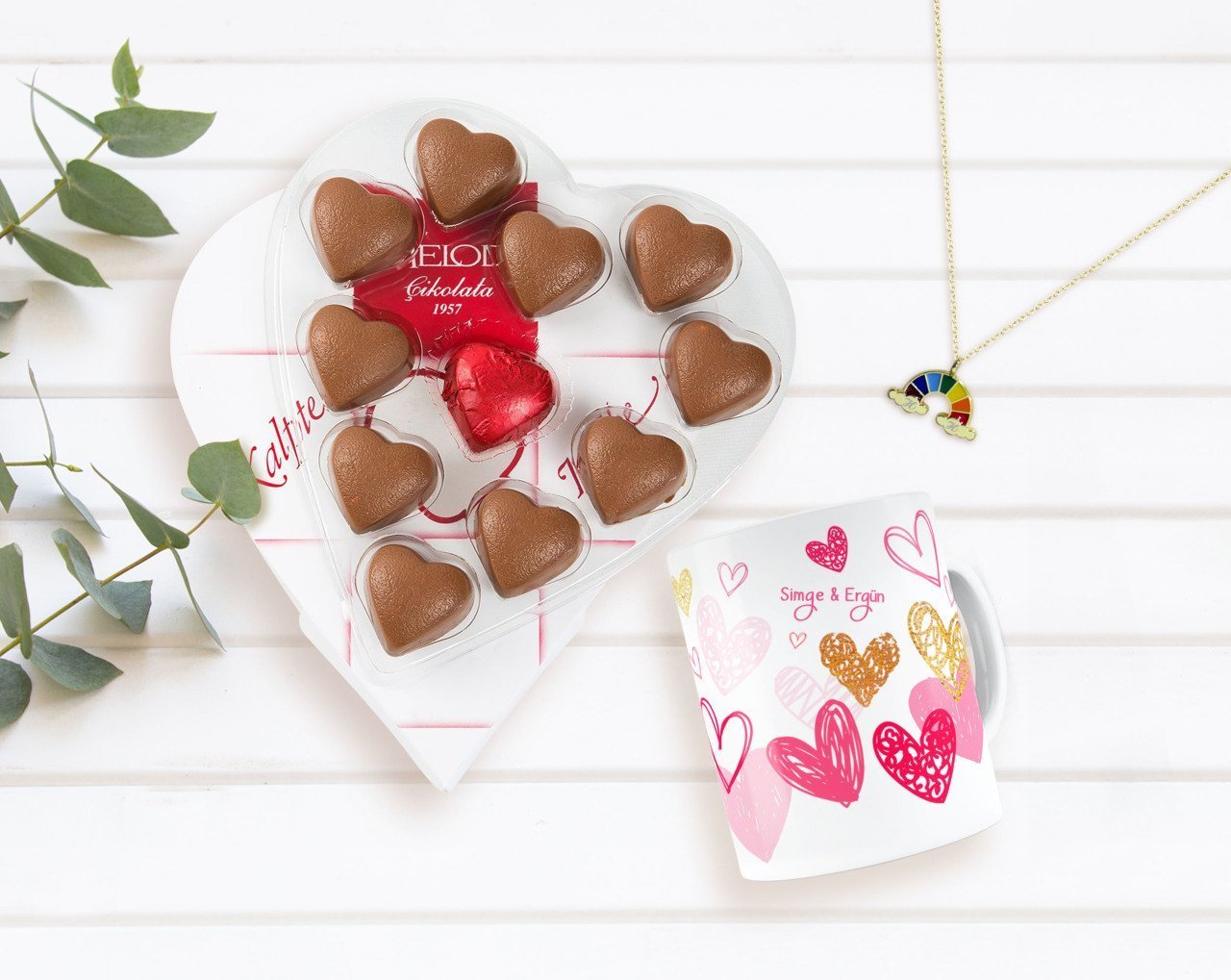 Kişiye Özel Sevgililer Günü Çift Harfli Bulut Kolye Kupa ve Kalpten Kalbe Çikolata Hediye Seti-50