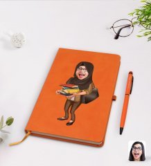 Kişiye Özel Tesettürlü Kadın Öğretmen Karikatürlü Turuncu Termo Deri Defter Kalem Seti Model 2