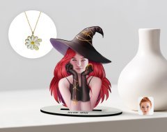 Kişiye Özel Kadın Cadı Karikatürlü 3D Ahşap Biblo ve İsimli Tarihli Papatya Kolye Seti-2