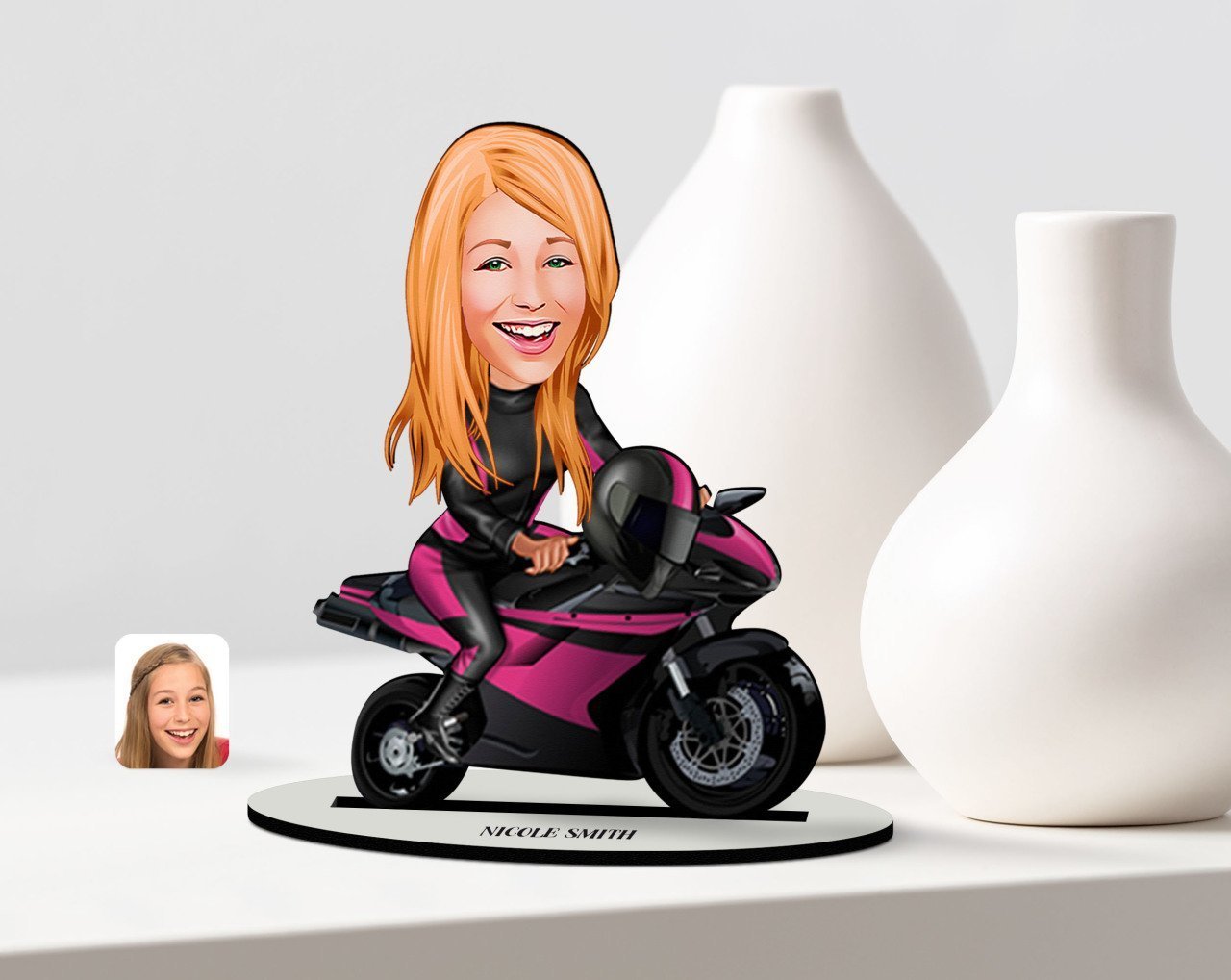 Kişiye Özel Kadın Motorcu Karikatürlü Ahşap Biblo Model
