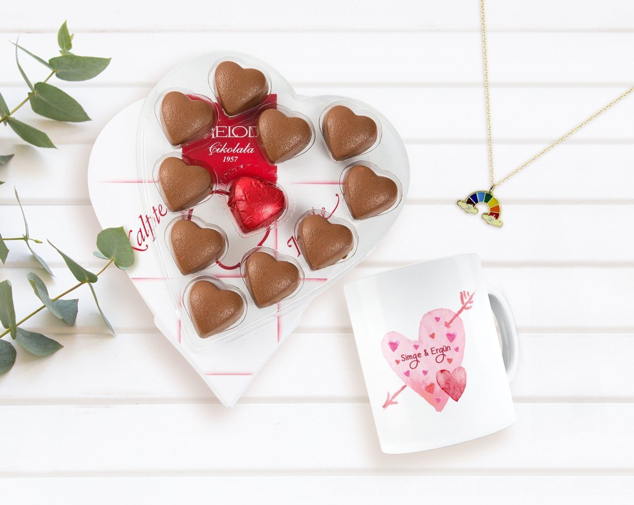 Kişiye Özel Sevgililer Günü Çift Harfli Bulut Kolye Kupa ve Kalpten Kalbe Çikolata Hediye Seti-47