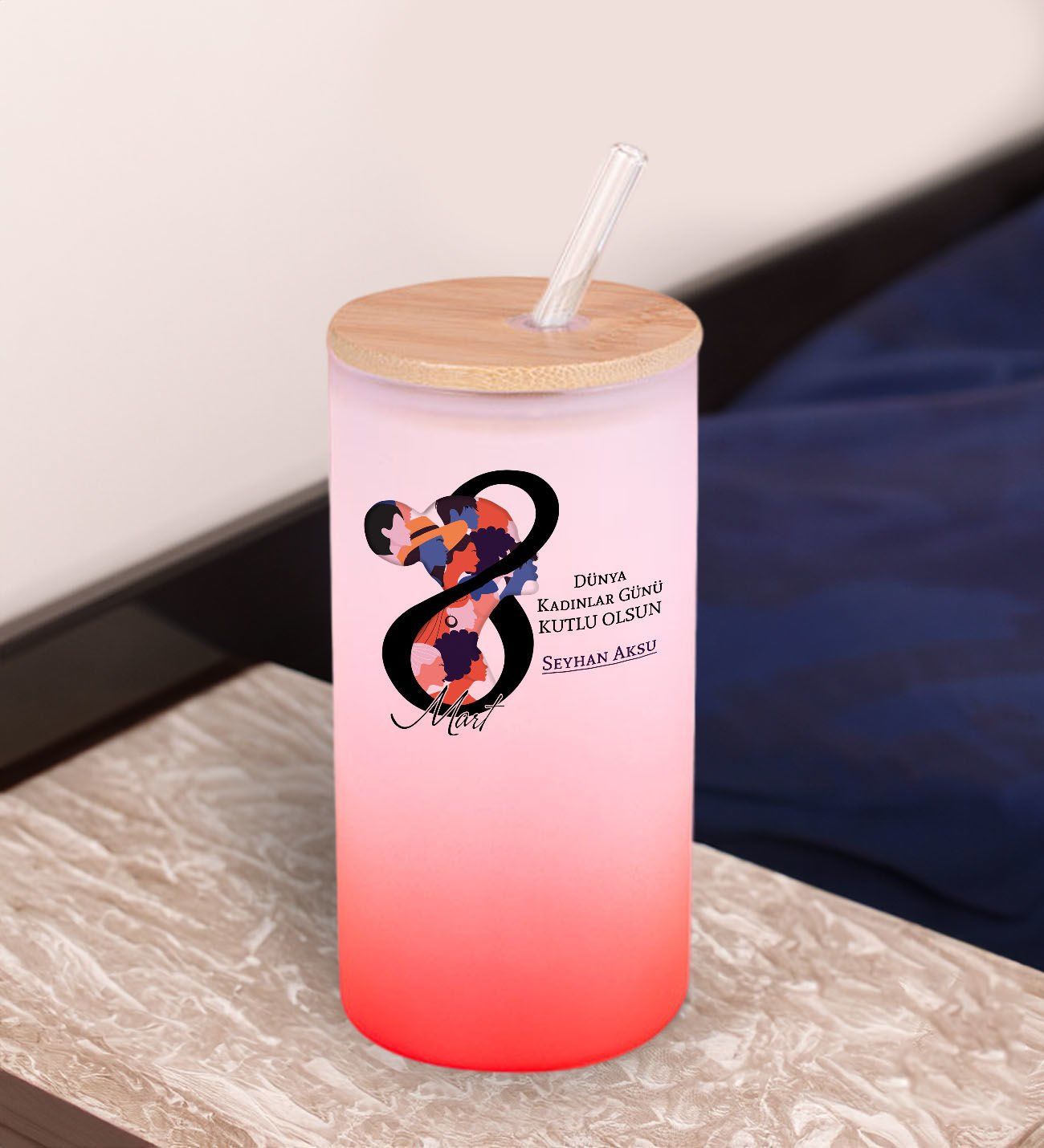 BK Gift Kadınlar Gününe Özel İsimli Kırmızı Renk Pipetli Buzlu Cam Bardak 600ml - 3, 8 Mart Kadınlar Günü