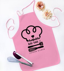 Kişiye Özel Mutfakta Biri Var Pembe Mutfak Önlüğü - 4