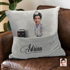 BK Gift Kişiye Özel Doktor Karikatür Tasarımlı Organizer Kumanda ve Atıştırmalık Cepli Gri Kırlent Yastık-4 Arkadaşa Hediye, Cepli Yastık