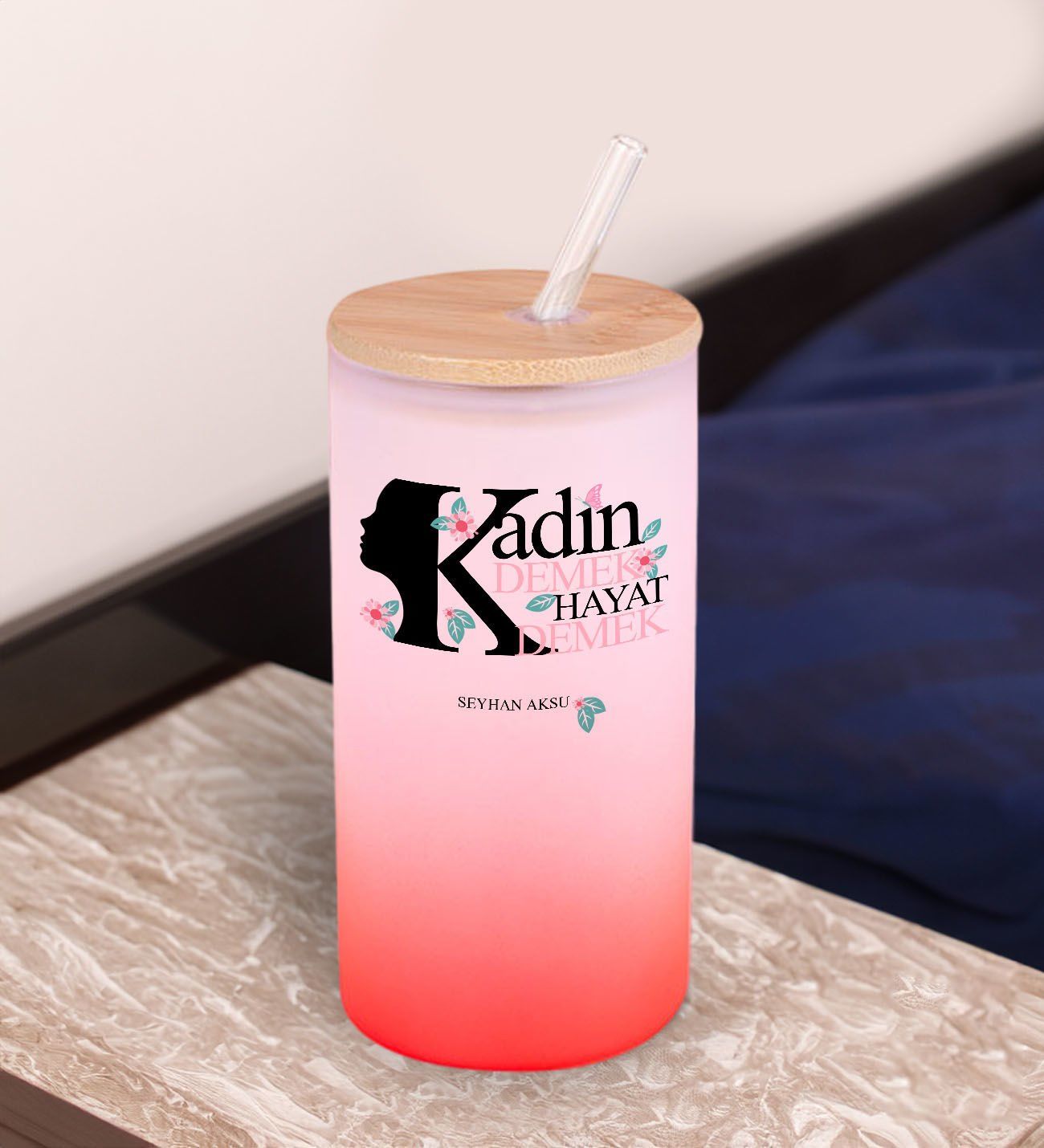 BK Gift Kadınlar Gününe Özel İsimli Kırmızı Renk Pipetli Buzlu Cam Bardak 600ml - 1, 8 Mart Kadınlar Günü