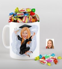 Kişiye Özel Bayan Mezun Karikatürlü Kupa ve Haribo Fruitbons Şeker Hediye Seti