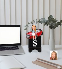 Kişiye Özel Plakalı Kadın Audi A3 Karikatürlü Ahşap Biblo Telefon Standı-1