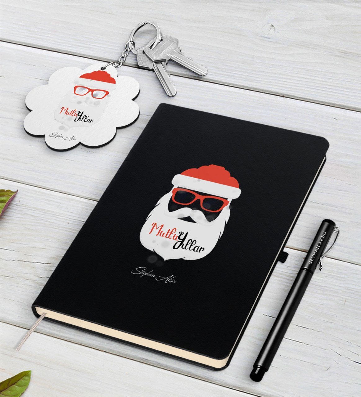 Kişiye Özel Noel Baba Siyah Defter Kalem ve Anahtarlık Hediye Seti-2