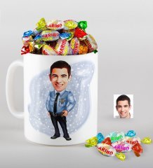 Kişiye Özel Bay Polis Karikatürlü Kupa ve Haribo Fruitbons Şeker Hediye Seti-1