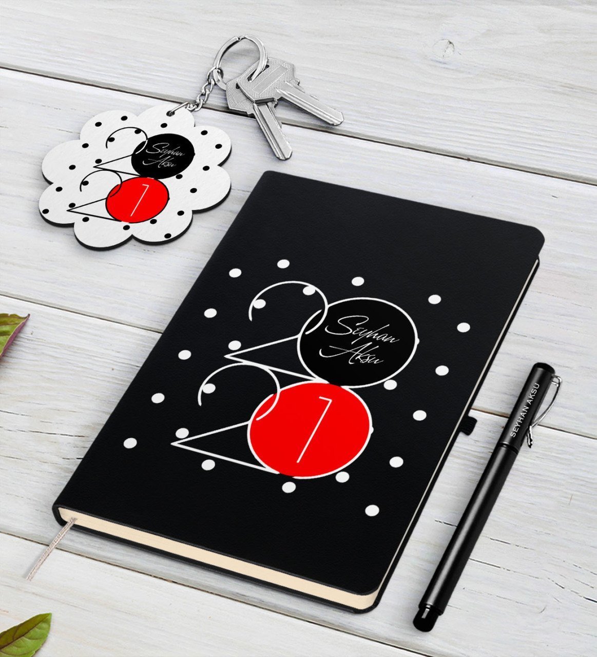 BK Gift Kişiye Özel 2023 Mutlu Yıllar Siyah Defter Kalem ve Anahtarlık Hediye Seti-15