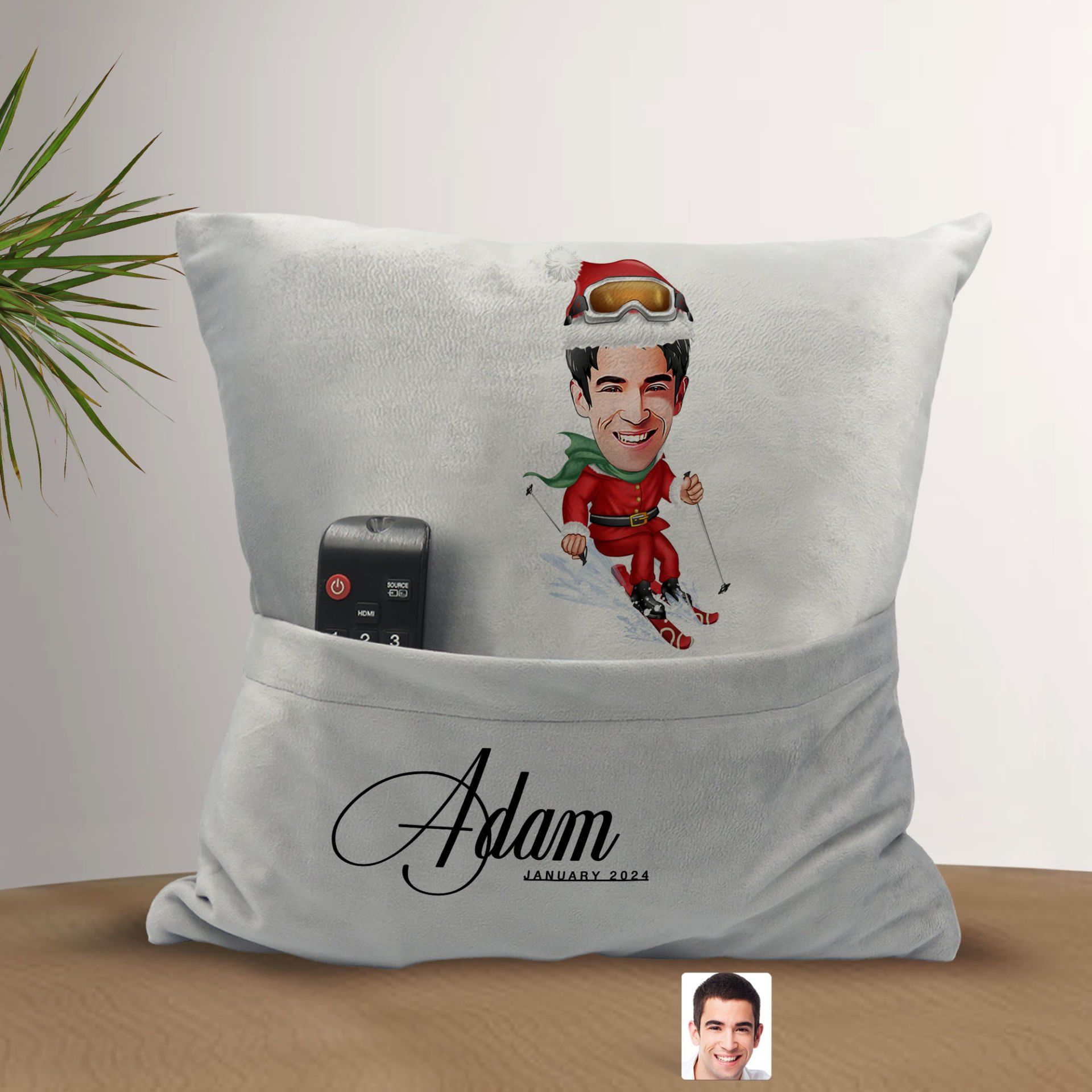 BK Gift Kişiye Özel Erkek Yılbaşı Karikatür Tasarımlı Organizer Kumanda ve Atıştırmalık Cepli Gri Kırlent Yastık-1 Arkadaşa Hediye, Cepli Yastık