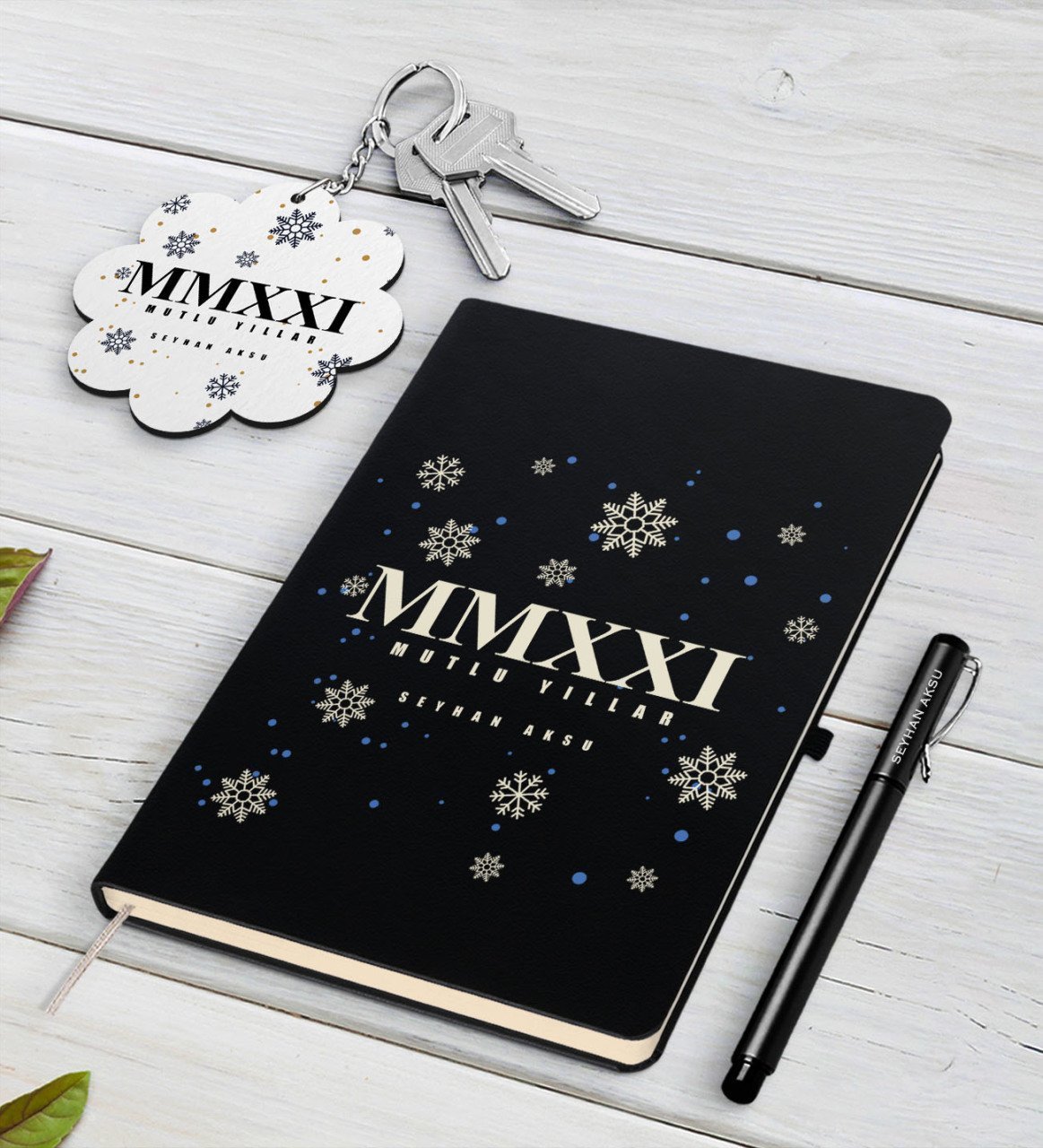 BK Gift Kişiye Özel 2023 Mutlu Yıllar Siyah Defter Kalem ve Anahtarlık Hediye Seti-14