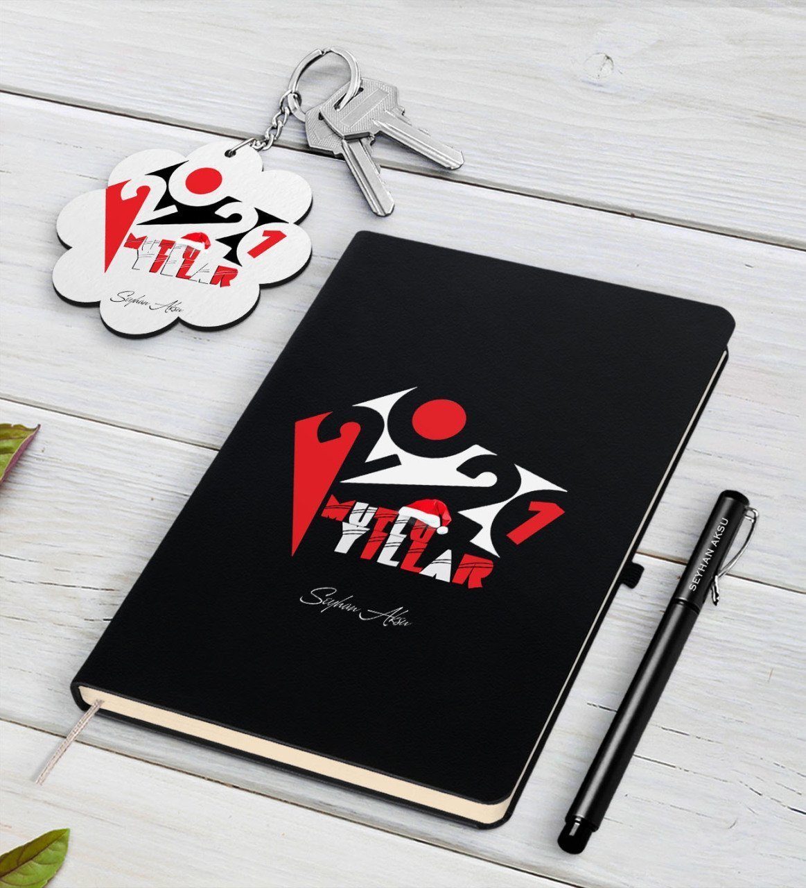 BK Gift Kişiye Özel 2023 Mutlu Yıllar Siyah Defter Kalem ve Anahtarlık Hediye Seti-13