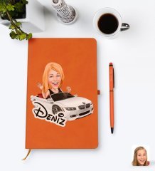 Kişiye Özel Kadın Patron Karikatürlü Turuncu Termo Deri Defter Kalem Seti Model 3