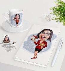 Kişiye Özel Bayan Emlakçı Karikatürlü Beyaz Defter Kalem Türk Kahvesi Fincanı Seti-2
