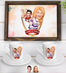 Kişiye Özel İsimli Sevgililer Karikatürlü Doğal Ahşap Tepsi ve 2’li Kahve Fincan Seti-30