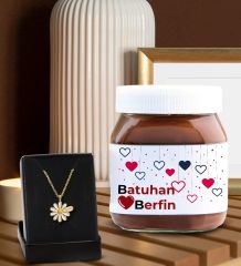BK Gift Sevgiliye Özel İsimli Papatya Kolye ve Nutella 400gr. Hediye Seti, Sevgililer Günü Hediye, Doğum Günü Hediyesi, Sevgiliye Hediye-3