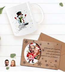Kişiye Özel Mutlu Yıllar Kupa Bardak ve Retro Ahşap Yılbaşı Tebrik Kartı Hediye Seti-2F