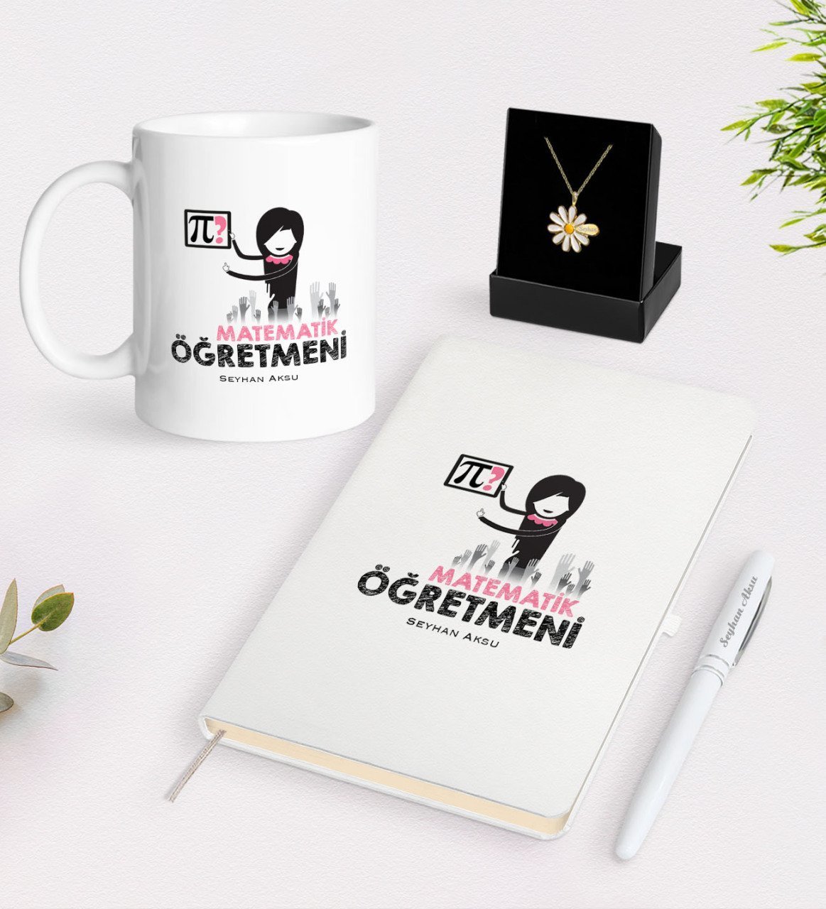 Kişiye Özel Matematik Öğretmeni Beyaz Kupa Defter Kalem ve İsimli Papatya Kolye Hediye Seti-1
